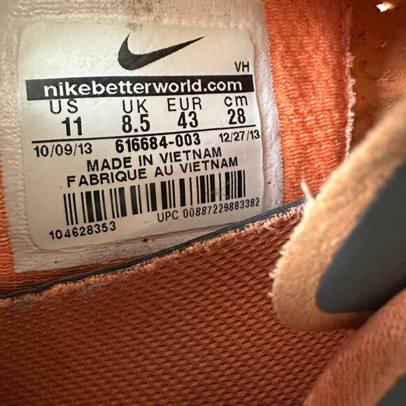 Women's Nike Running Shoes, Size 11, Gray Orange, 616684-003 - Picture 8 of 9